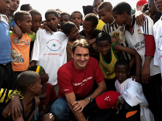 Roger Federer večkrat obišče otroke v Afriki. | Foto: Guliverimage/Getty Images