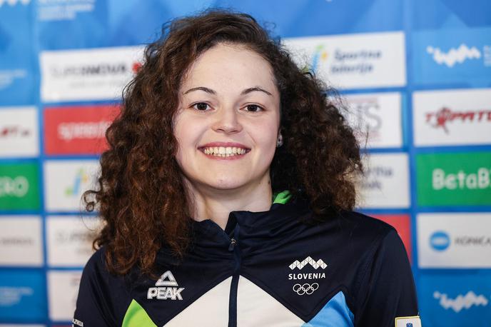 Katja Fain | Katja Fain je na 200 m prosto ugnala Janjo Šegel. | Foto Aleš Fevžer