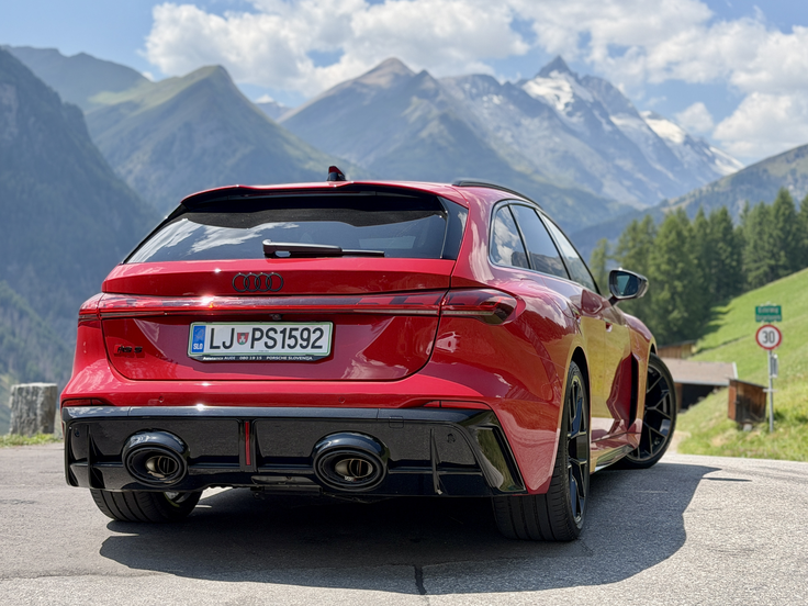 Audi RS5 avant Grossglockner | Foto: Gregor Pavšič