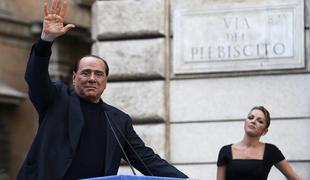 Berlusconi grozi z zrušenjem vlade