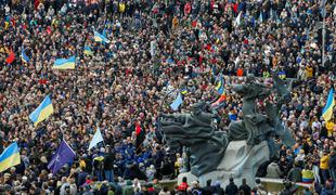 V Kijevu protestirali proti posebnemu statusu Luganska in Donecka