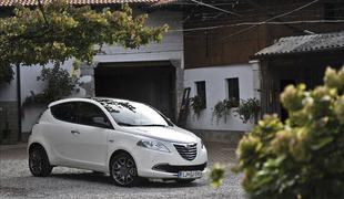 Nova lancia ypsilon odslej s petimi vrati