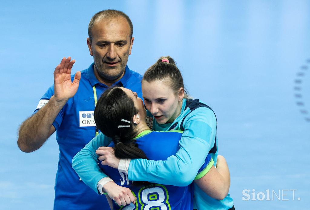 slovenska ženska rokometna reprezentanca Islandija, kvalifikacije za SP