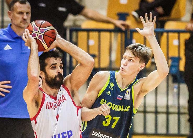 Gregor Glas je že dobil priložnost tudi v članski reprezentanci, z mladinsko pa je bil predlani bronast na EP v Grčiji. | Foto: Žiga Zupan/Sportida