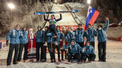 Česa takšnega v slovenski skakalni reprezentanci še nismo doživeli