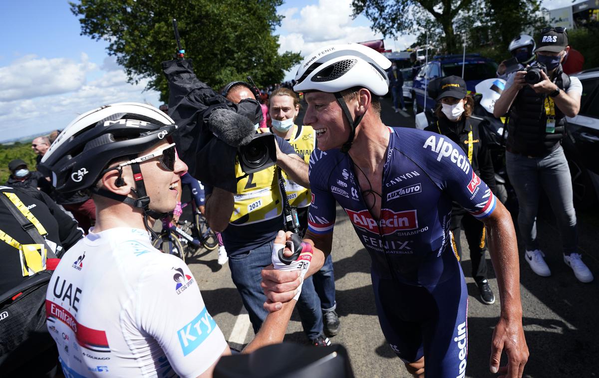 Tadej Pogačar Mathieu van der Poel | Tadej Pogačar in Primož Roglič sta tudi v drugi etapi potrdila odlično pripravljenost. | Foto Reuters