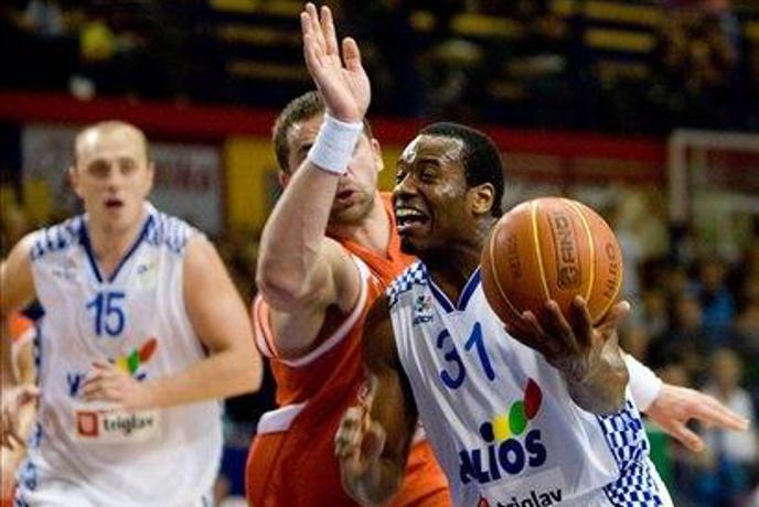 Olimpija prekinila serijo porazov