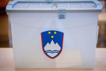 Referendum. Volitve. Glasovanje. Volilna skrinjica.