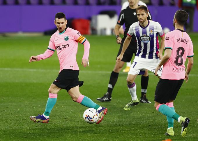 Lionel Messi in Miralem Pjanić sta se šele drugič v tej sezoni znašla skupaj v začetni enajsterici Barcelone. | Foto: Reuters