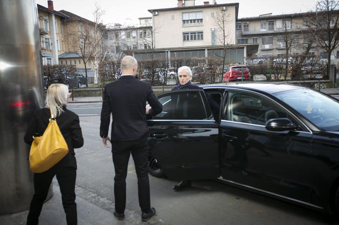 Katalonski pevec Jose Carreras je pozno popoldne obiskal pediatrično kliniko v Ljubljani in se srečal z enim od najmlajših pacientov, ki so trenutno na onkološkem oddelku. | Foto: Bojan Puhek