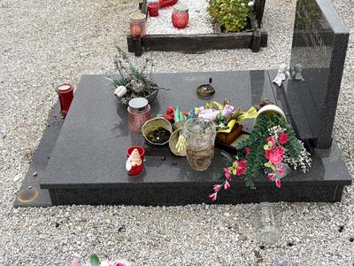 Šentjernejski župan Simončič po vandalizmu na pokopališčih poziva k odločnemu ukrepanju