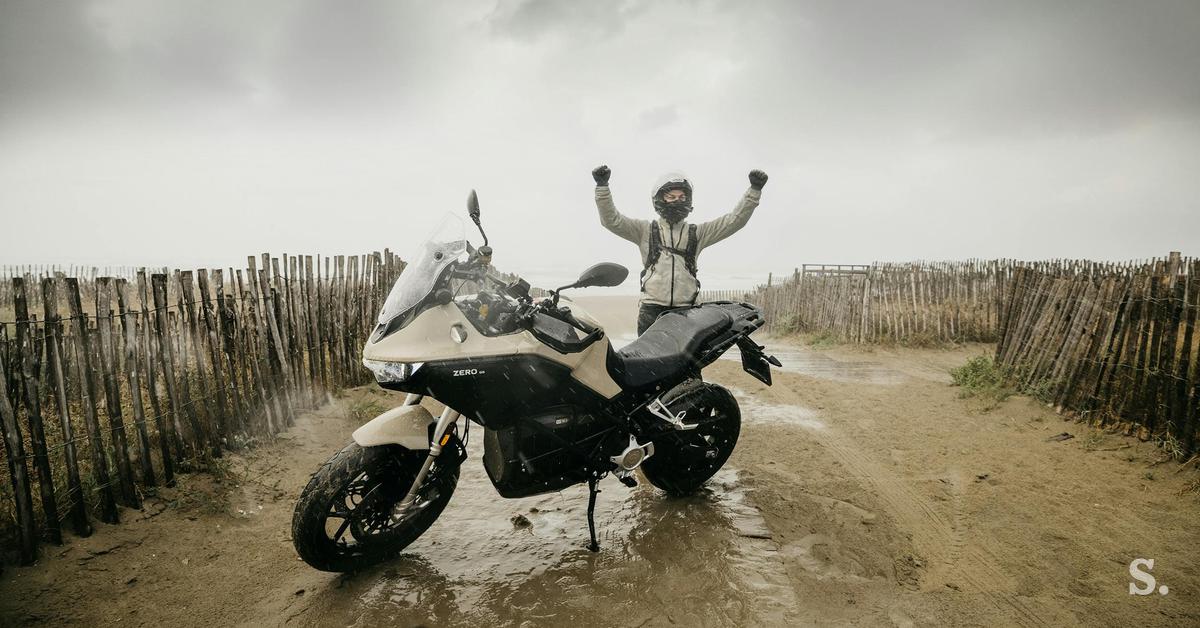 5c12fb014b8c8295f6c8-zero-motorcyles-rek