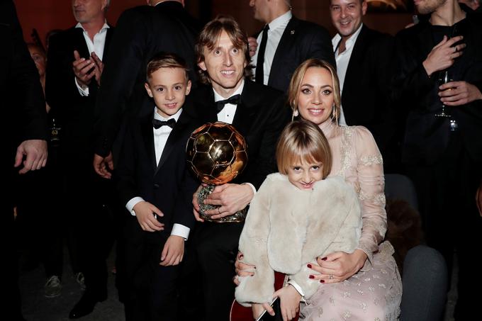 Luka Modrić je bil lani izbran za najboljšega nogometaša na svetu. | Foto: Reuters