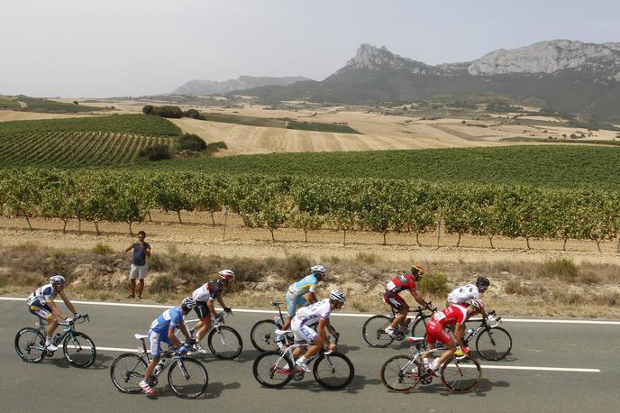 La Vuelta - skok v preteklost | Vuelta velja za najbolj sproščeno do treh velikih dirk. Pa je res? | Foto Guliverimage