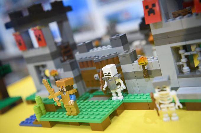 Prvi kompleti legokock z licenco Minecrafta so začeli izhajati leta 2012. | Foto: Getty Images