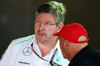 Pri Mercedesu postaja vroče: Brawn vrača udarec Laudi
