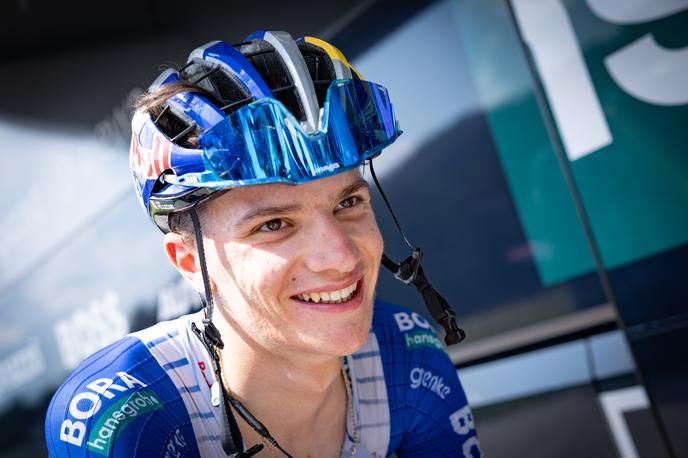 Giulio Pellizzari |  Giulio Pellizzari je etapno zmago na dirki Po Sloveniji prepustil moštvenemu kolegu Florianu Lipowitzu, ker ta že dolgo ni zmagal, in ker si je danes zmago zaslužil. | Foto Ana Kovač