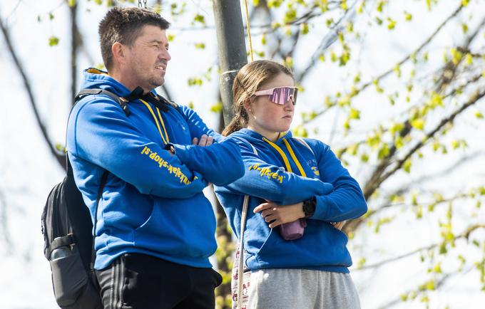 Simon Hočevar in Eva Alina Hočevar, oče in sestra našega mladega talenta | Foto: Vid Ponikvar/Sportida