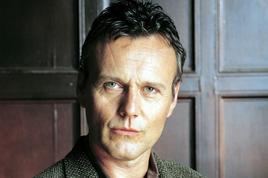 Umrl je britanski igralec Anthony Head, znan po vlogi v seriji Izganjalka vampirjev