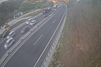 Na štajerski avtocesti dve prometni nesreči