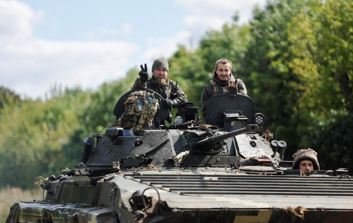 Ukrajina | Ena od ukrajinskih tankovskih posadk, ki sodelujejo v protiofenzivi na vzhodu Ukrajine. | Foto Guliver Image