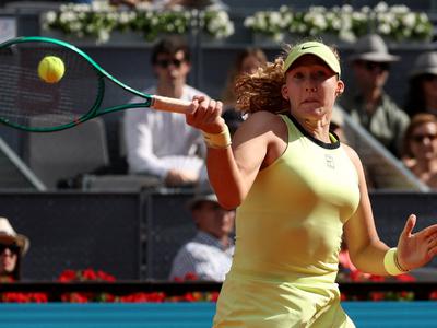 Zverev gladko v polfinale, v ženskem finalu Andrejeva in Kostjuk