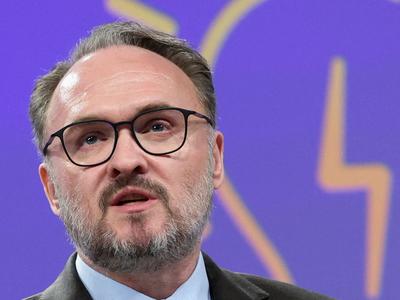 Komisar: Evropo čaka težka zima z zelo visokimi cenami energije