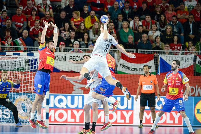 V drugem delu so pod slovensko težo padli Španci, ki jih čaka polfinalni obračun s Francozi. | Foto: Mario Horvat/Sportida
