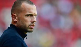 Ajax ima novega trenerja, Everton sklenil trajno pogodbo z Argentincem