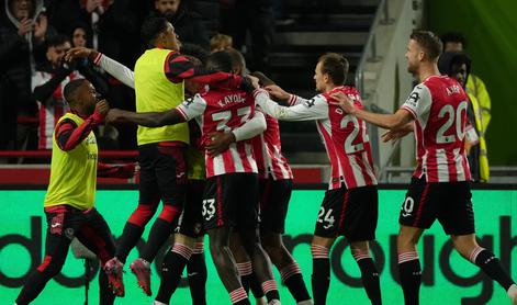 Brentford poglobil krizo Liverpoola, Šeško do prve asistence ob zmagi Man Uniteda