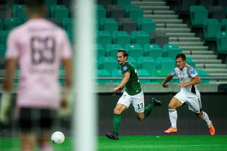 Ko sta se Olimpija in Mura nazadnje pomerili v Stožicah, sta mreži ostali nedotaknjeni. | Foto: Vid Ponikvar