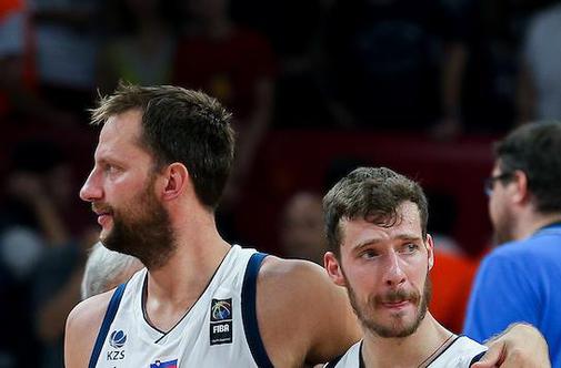 Poskuša jih razumeti, a dodaja: Zraven moraš biti tudi takrat, ko kdaj ne gre!