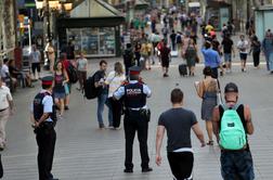 V Barceloni po napadih na ulicah več policistov