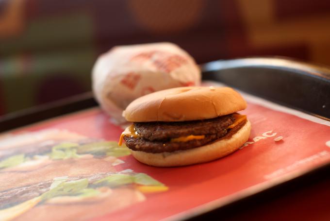 cheeseburger | Foto: Reuters
