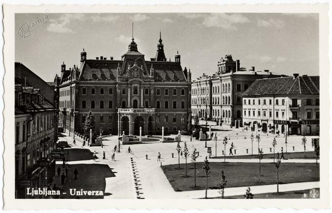 Kongresni trg z Univerzo med letoma 1932 in 1941. | Foto: www.kamra.si