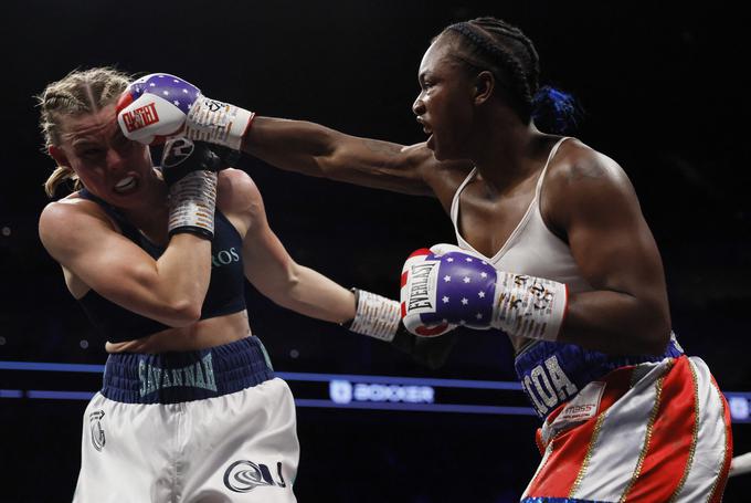 Savannah Marshall je doživela to, kar so pred njo že številne boksarke, tudi slovenska šampionka Ema Kozin. | Foto: Reuters