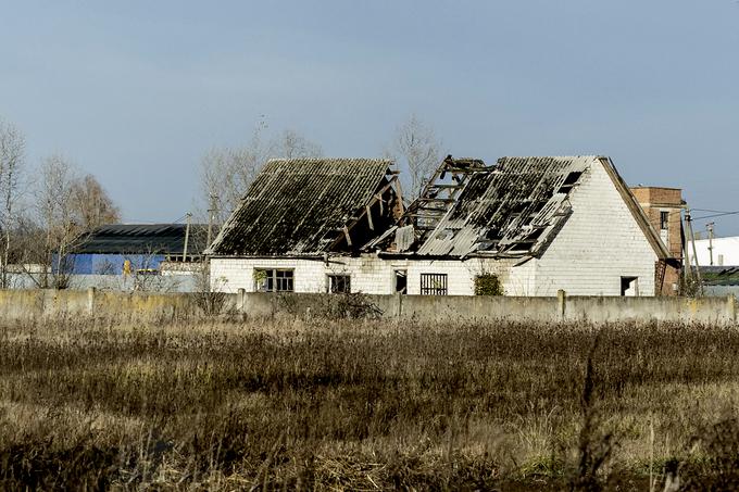 Napadali so tudi hiše, odmaknjene od središča vasi.  | Foto: Ana Kovač