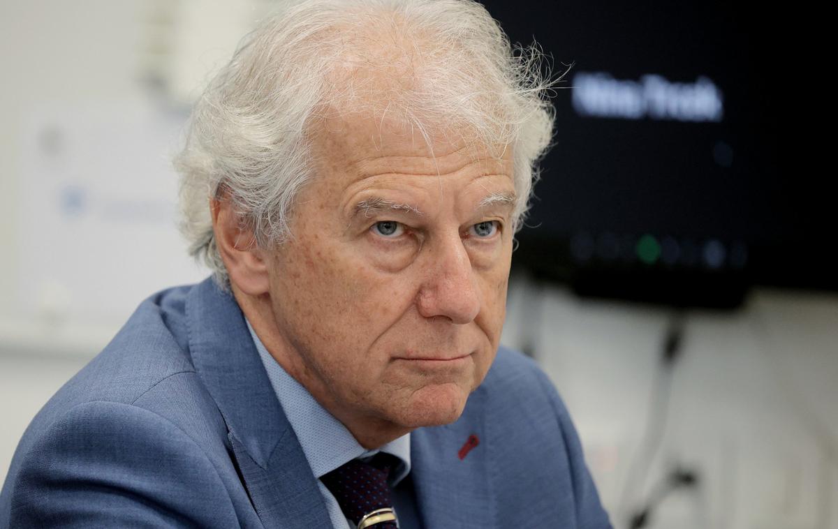 Davorin Kračun | Za zagotovitev vzdržnosti javnih financ se zdi fiskalnemu svetu potrebna predvsem omejitev rasti tekoče porabe. Ključno se mu zdi zagotoviti, da bo odstopanje od fiskalnih pravil le začasno ter da bo poraba pregledna in učinkovita. Rast stroškov dela v javnem sektorju pa mora biti dolgoročno vzdržna in usklajena z gospodarsko realnostjo, poudarja fiskalni svet, ki mu predseduje Davorin Kračun. | Foto STA