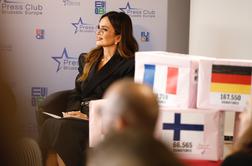 Severina se ni ozirala: Pevki sporočali, da si bo uničila kariero