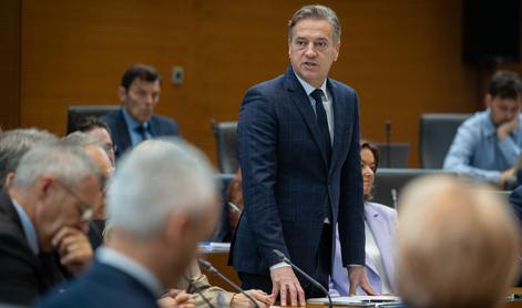 V DZ obravnava predloga Šutarjevega zakona