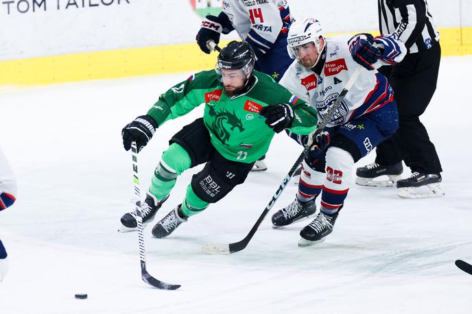 IceHL: HK Olimpija Ljubljana - Fehervar AV19 | Olimpija je le prekinila sedem tekem dolg niz porazov. | Foto Filip Barbalić