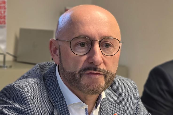 Direktor Advantage Austria v Sloveniji Wilhelm Nest: Administrativne in finančne obremenitve, ki se uvajajo kratkoročno in brez vključevanja gospodarstva, podjetjem povzročajo težave ter škodujejo konkurenčnosti Slovenije. | Foto: Srdjan Cvjetović