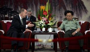 Ameriški diplomat za večje vojaško sodelovanje s Kitajsko