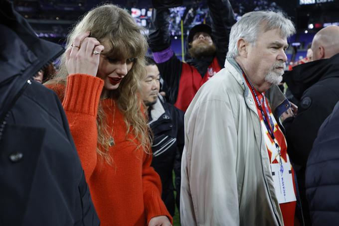 Zvezdniška gostja večera Taylor Swift. | Foto: Reuters