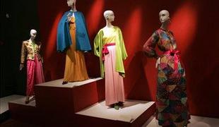 V San Franciscu retrospektiva Yvesa Saint Laurenta