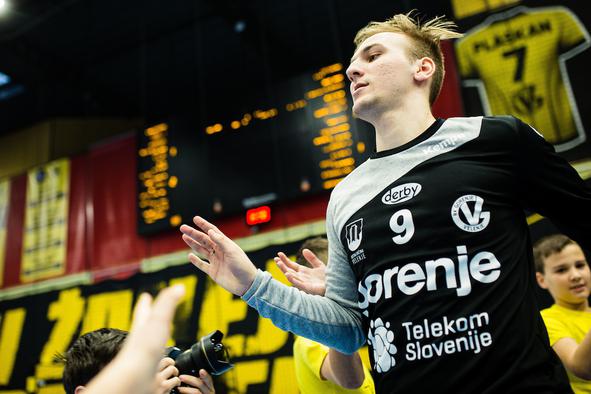 Slovenski trio do makedonskega superpokala, Vujović blestel v Nemčiji