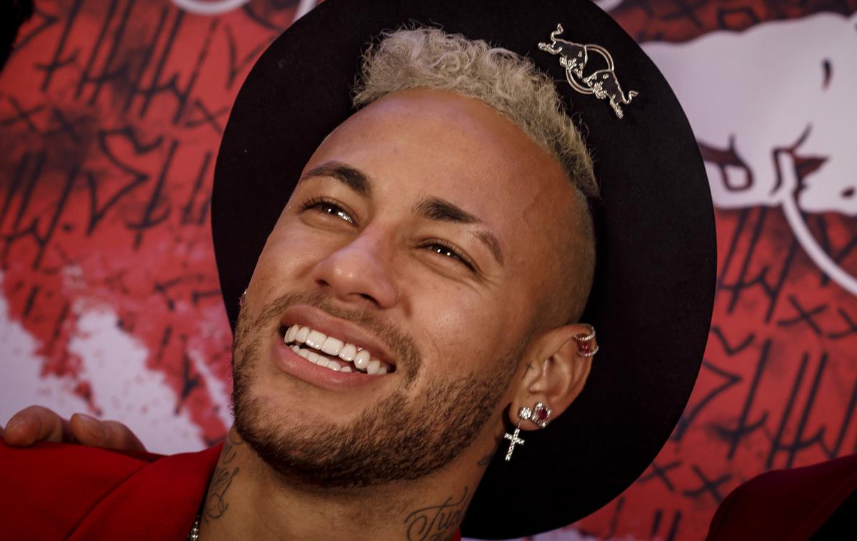 Neymar | Brazilski nogometni zvezdnik Neymar naj bi te dni gostil zabavo s kar 500 povabljenci. Njegova poteza v času najhujše pandemije je sprožila val zgražanj po vsem svetu, predvsem v njegovi domovini. | Foto Guliverimage/Getty Images