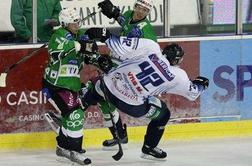 Olimpija ostaja v igri, Jesenice vse dlje