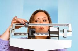"Hitre" diete niso nič manj učinkovite od postopnega izgubljanja odvečne teže