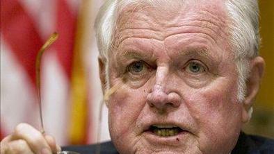 Ameriški senator Edward Kennedy se pripravlja na smrt